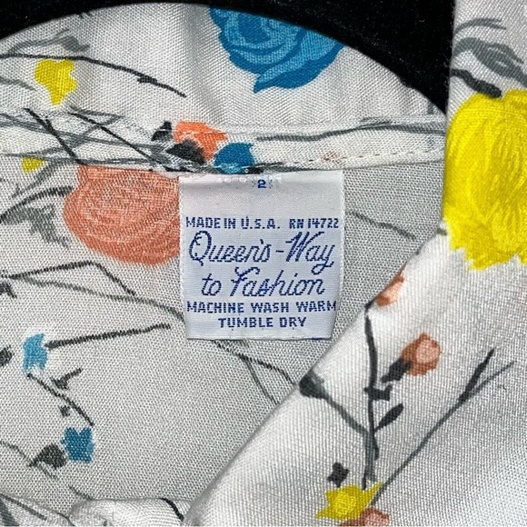 Queen’s Way To Fashion Vintage Button Up Blouse - Picture 12 of 16